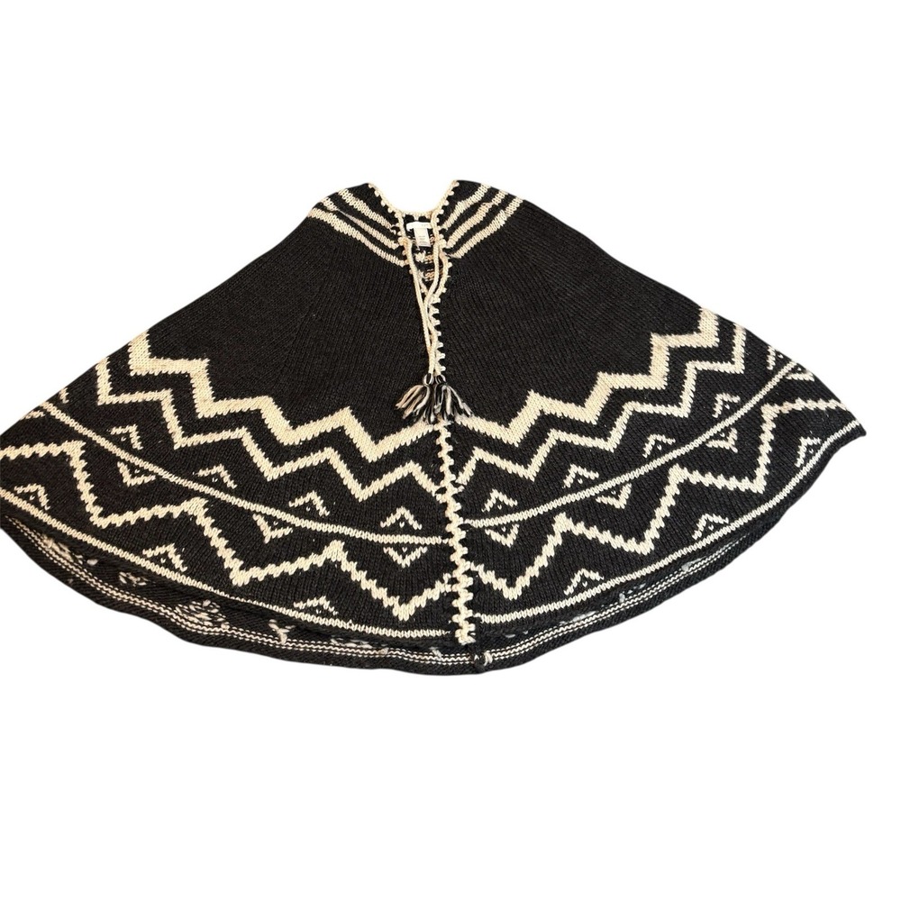 J.Jill Black White Chevron Tassel Closure Crochet Cape‎ Poncho Women's OS Nordic